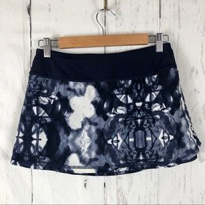 Lululemon Navy & White Skirt 4